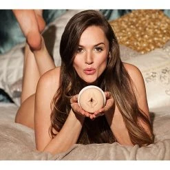Fleshlight Masturbateur Tori Black Vagin Torrid -dildo shop masturbateur tori black vagin torrid fleshlight girls 3